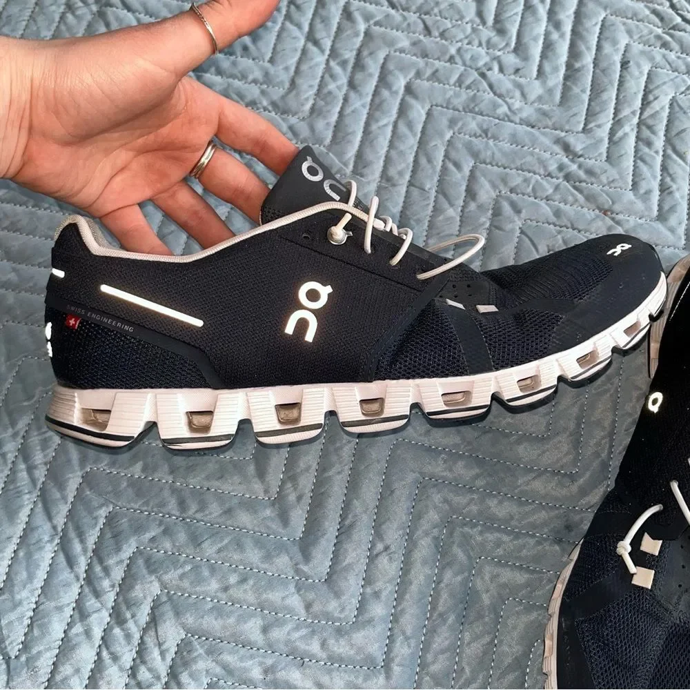On Running Men's Cloud 5 Sneakers size 12